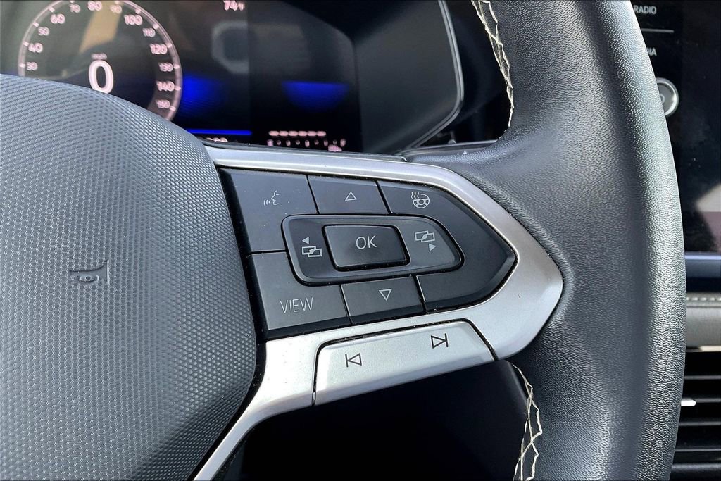 Used 2024 Volkswagen Taos SE image 21