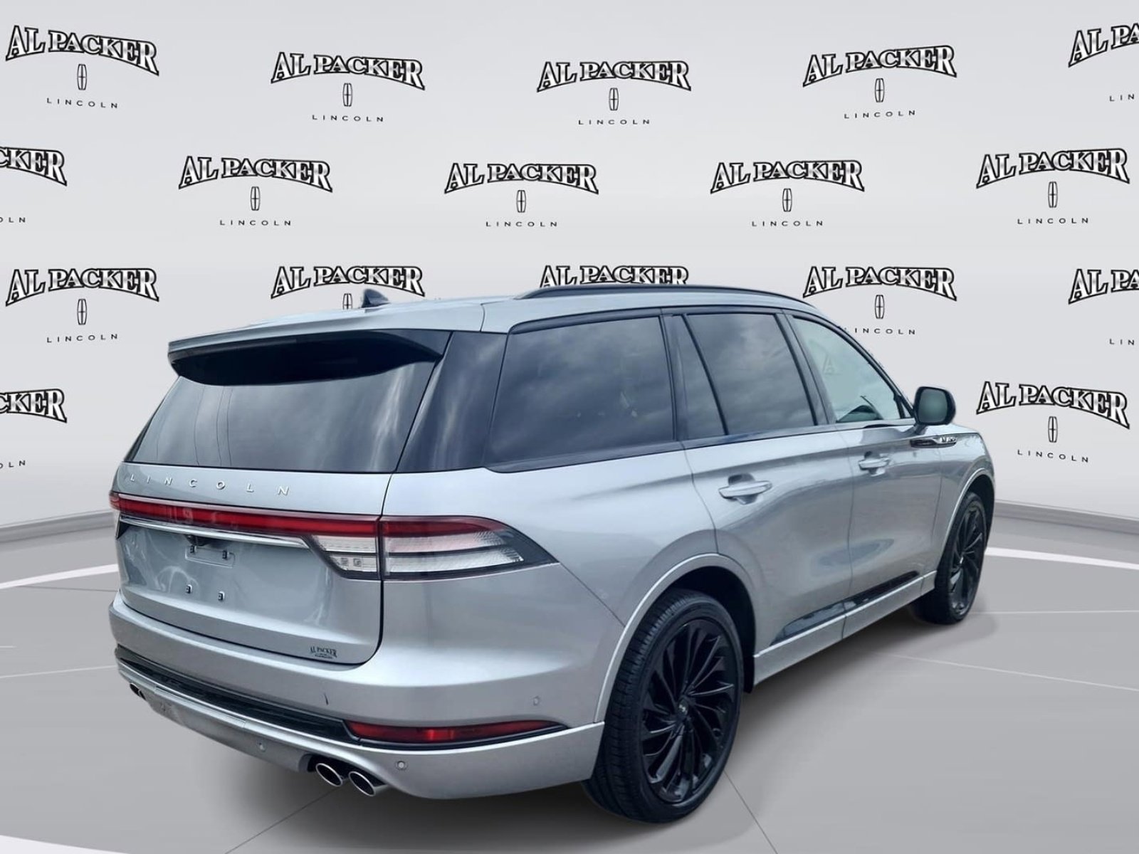 Used 2023 Lincoln Aviator Reserve w/ Equipment Group 201A AWD/4WD image 5