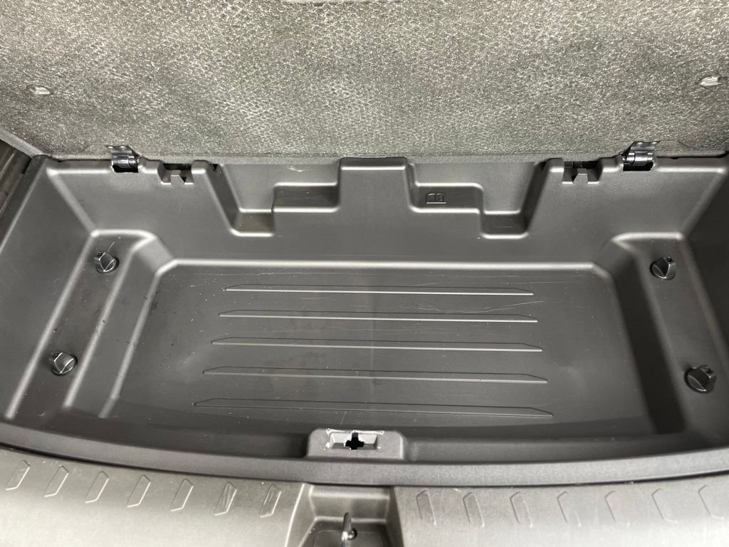 Used 2023 Chevrolet Traverse LT FWD image 30