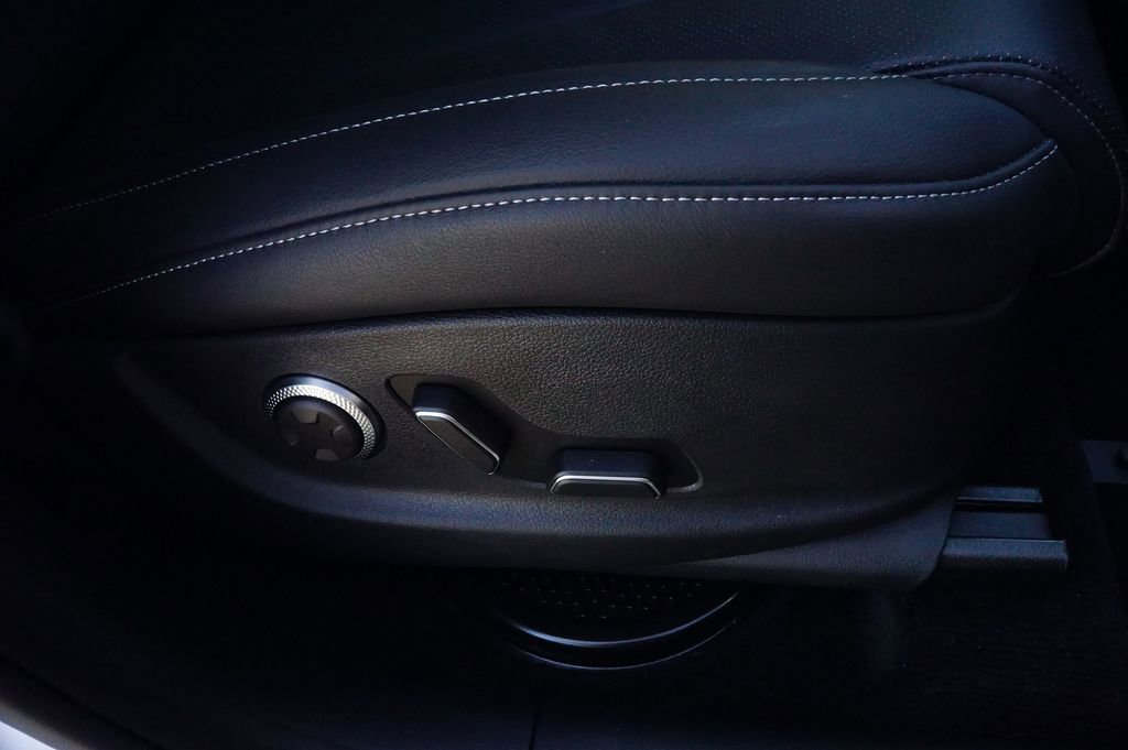 New 2025 Genesis GV80 2.5T Select image 23