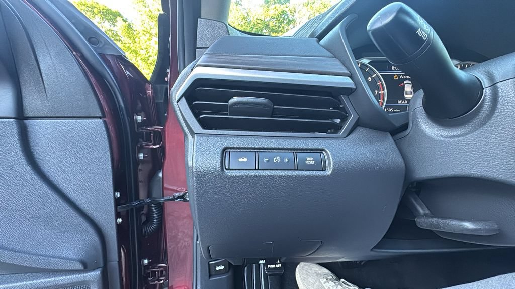 Used 2025 Nissan Altima 2.5 SV FWD image 15