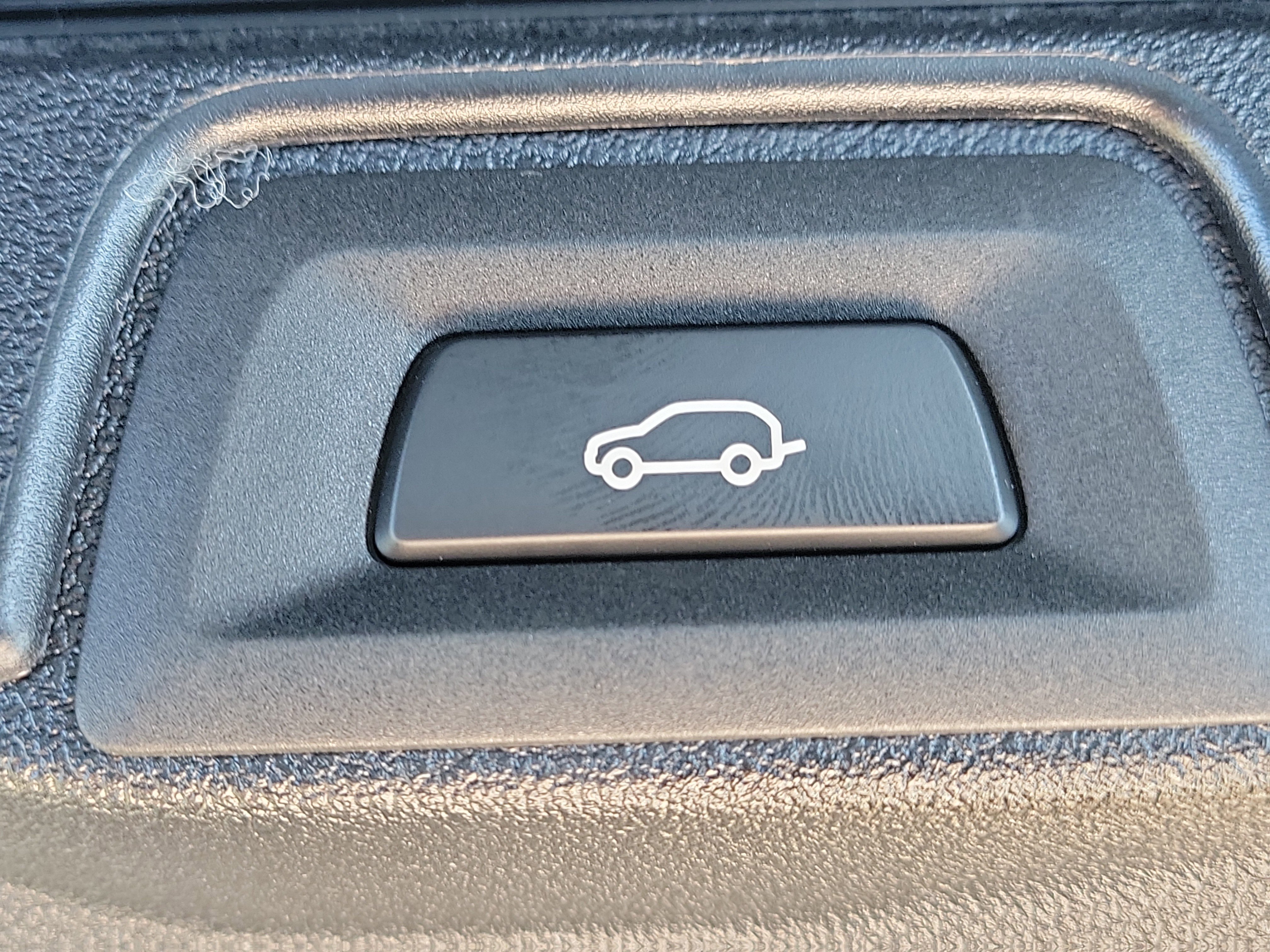 New 2026 BMW X5 xDrive40i w/ Climate Comfort Package image 9