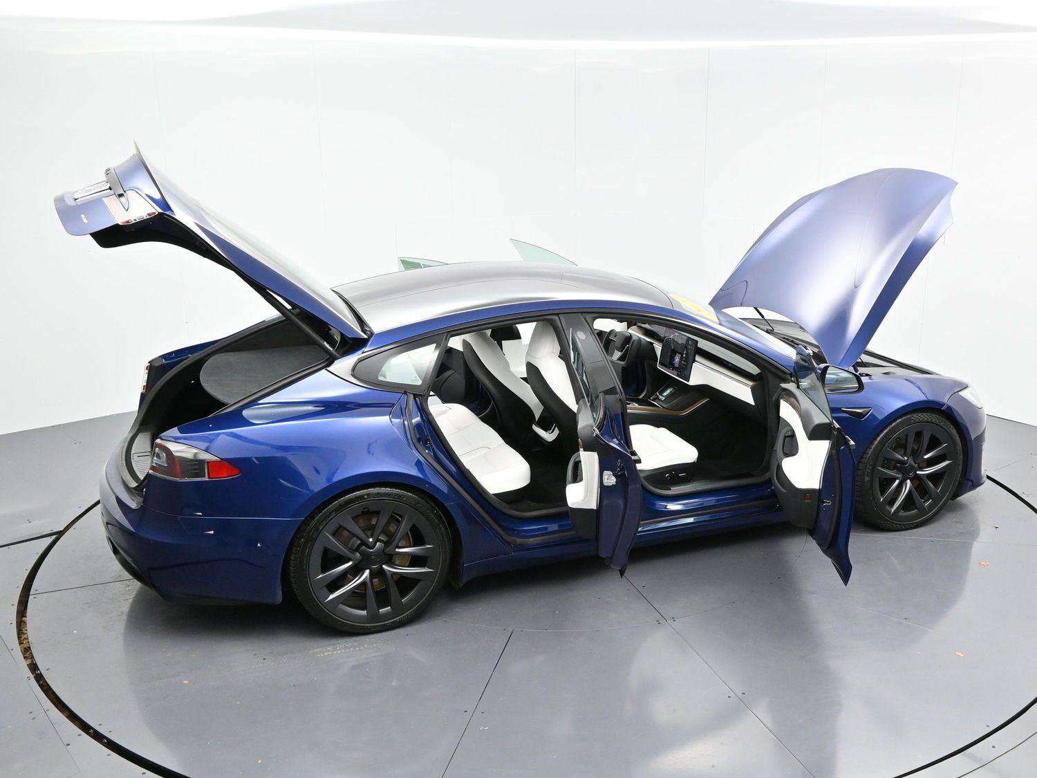Used 2021 Tesla Model S Plaid image 38