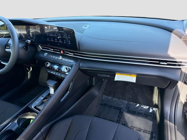 Certified 2025 Hyundai Elantra SEL FWD image 27