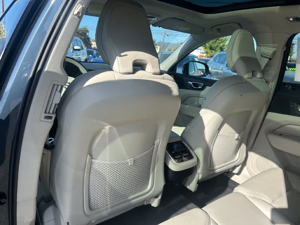 Used 2021 Volvo XC60 T5 Inscription w/ Advanced Package FWD image 12
