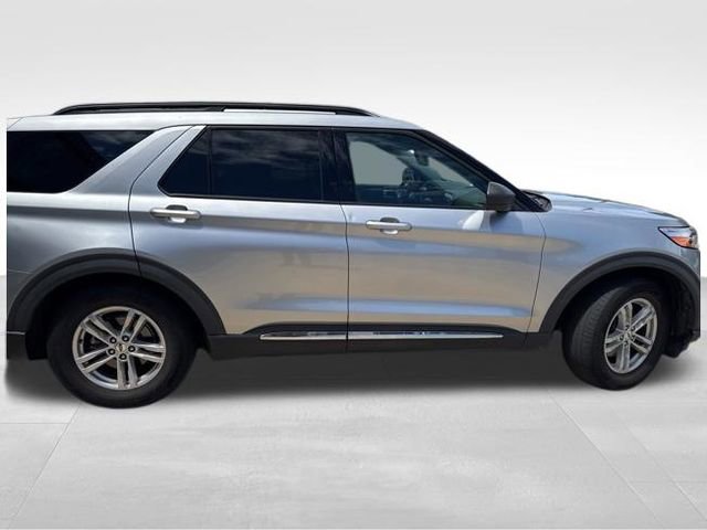 Used 2021 Ford Explorer XLT RWD image 8