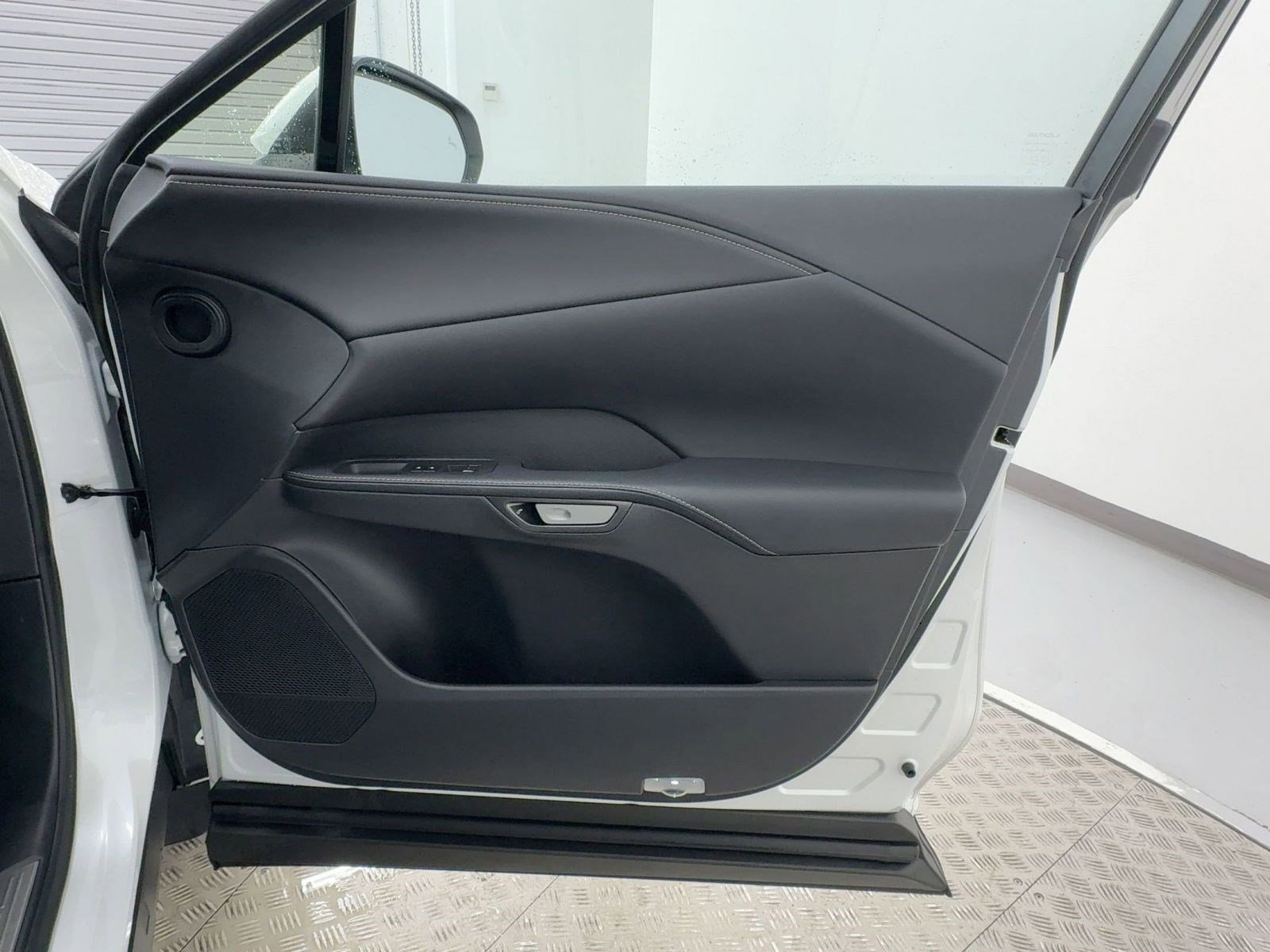 Certified 2025 Lexus RX 350 Premium w/ Accessory Package (Z1) image 32