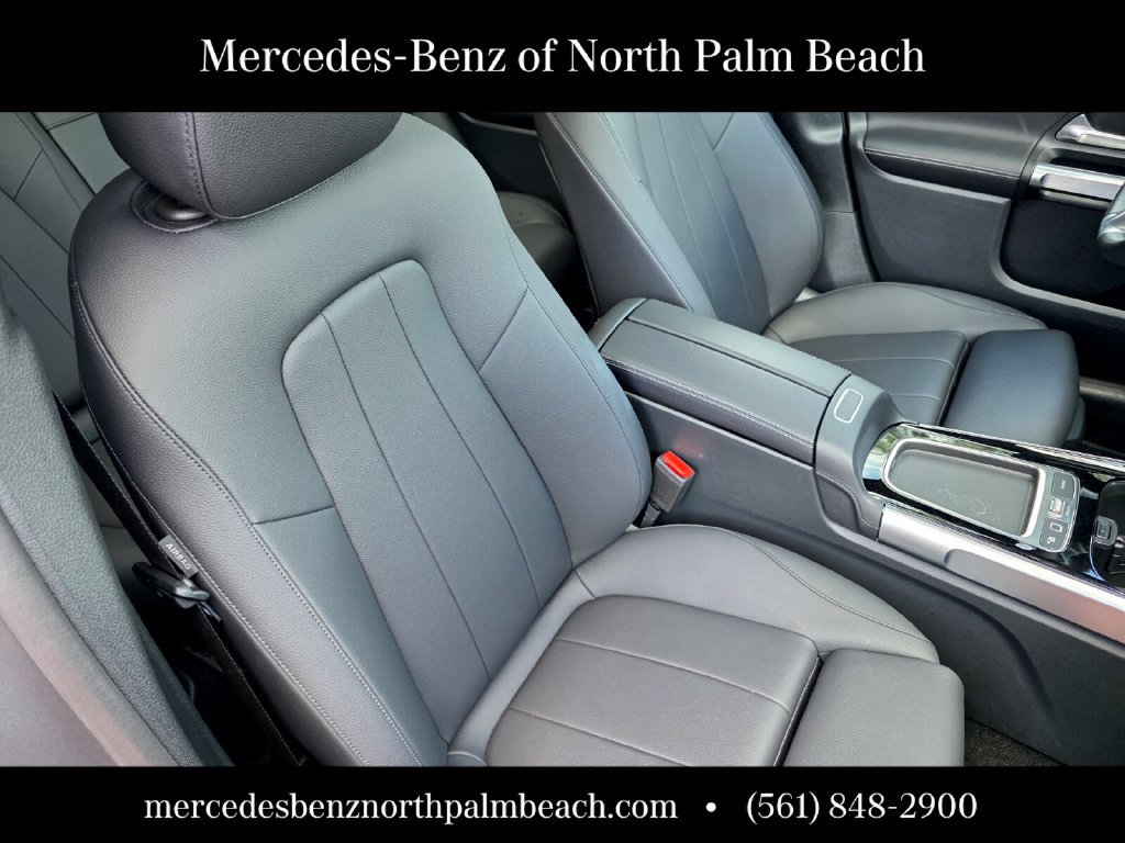 Used 2026 Mercedes-Benz GLB 250 image 29
