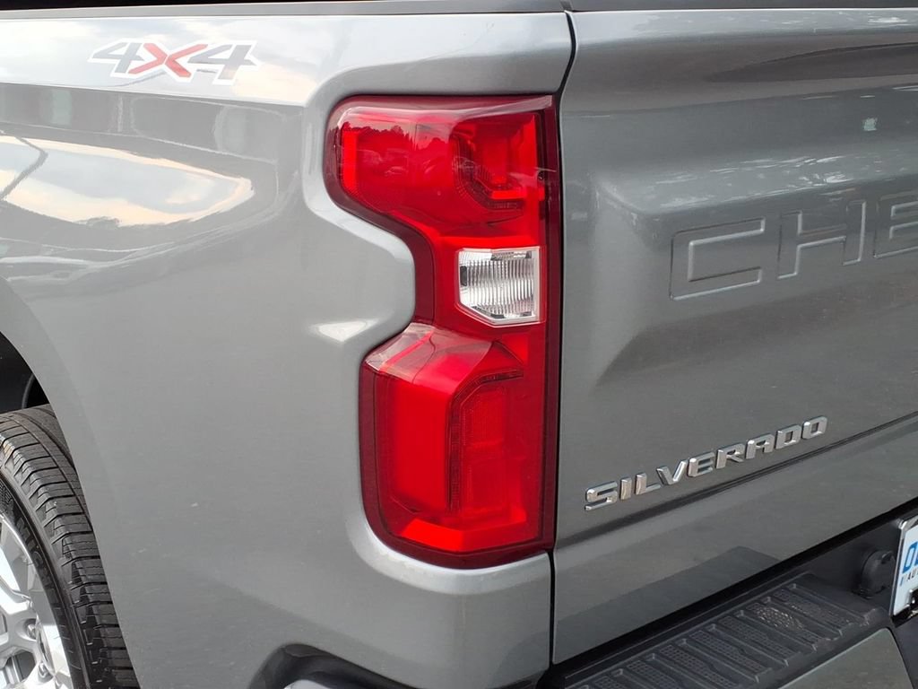Certified 2024 Chevrolet Silverado 1500 RST AWD/4WD image 8