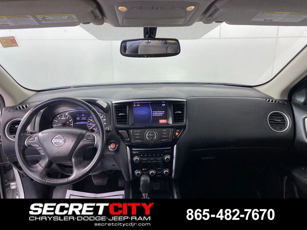 Used 2018 Nissan Pathfinder SV FWD image 24
