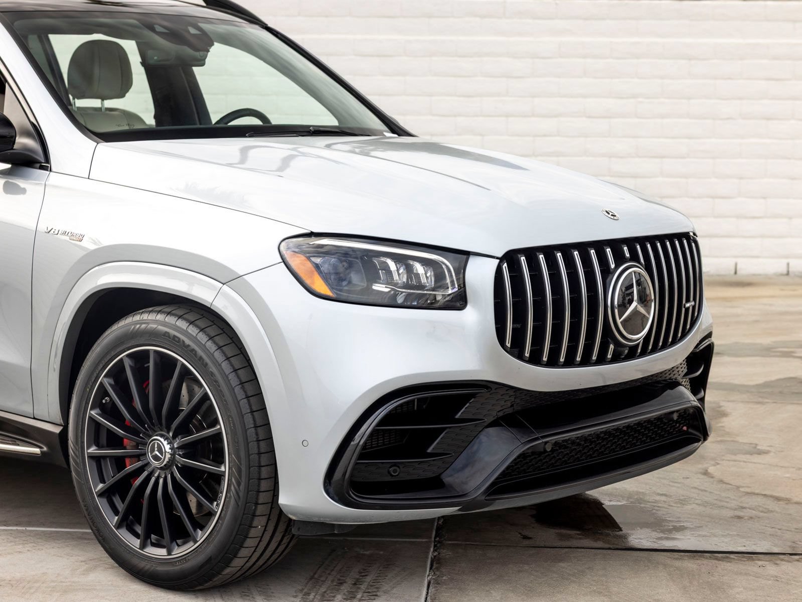 Used 2023 Mercedes-Benz GLS 63 AMG 4MATIC video 3