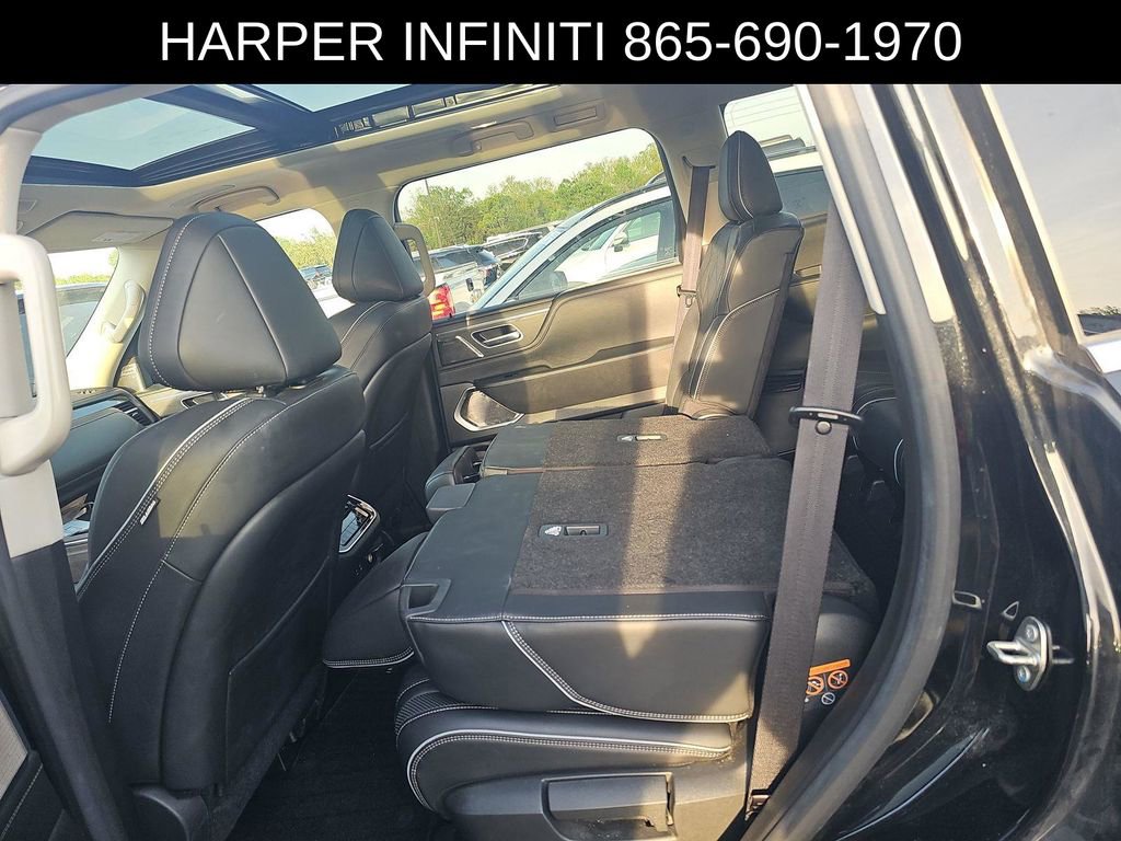 Used 2025 INFINITI QX80 Sensory AWD/4WD image 8