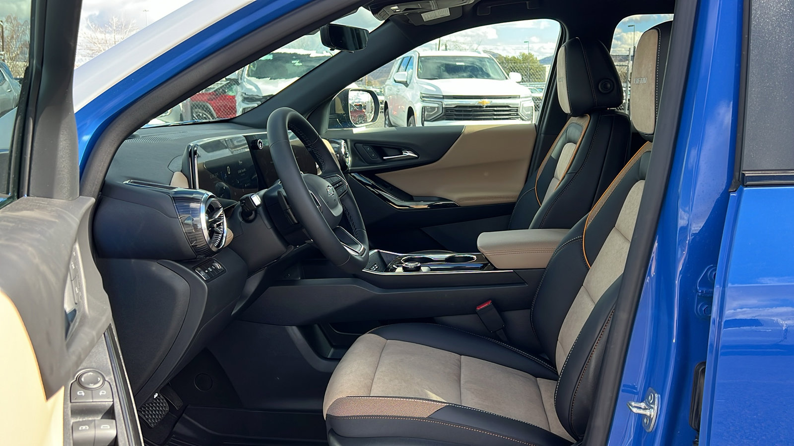 New 2026 Chevrolet Equinox ACTIV w/ Convenience Package III AWD/4WD image 29