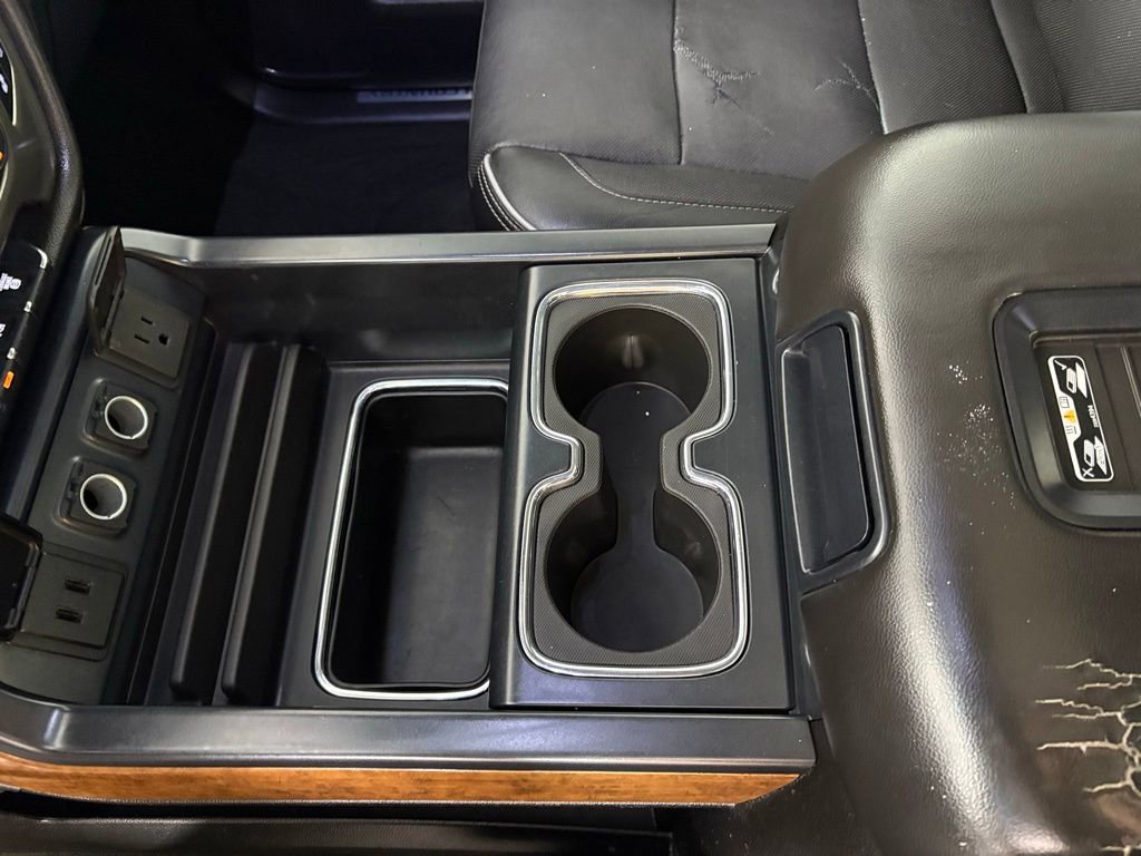 Used 2018 Chevrolet Silverado 2500 High Country w/ Duramax Plus Package image 33