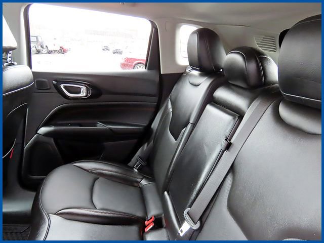 Used 2022 Jeep Compass Trailhawk w/ Trailhawk Elite Group image 10