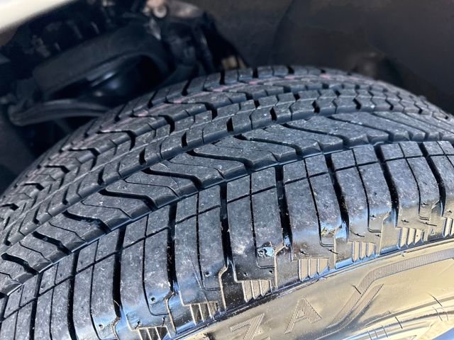 Used 2024 Chevrolet Suburban Z71 w/ Luxury Package image 26