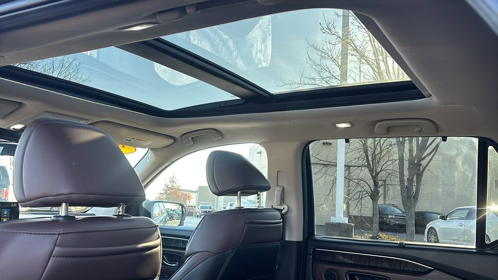 Certified 2024 Honda Pilot Elite image 32