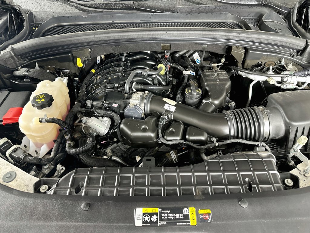 Used 2023 Jeep Grand Cherokee L Laredo AWD/4WD image 39