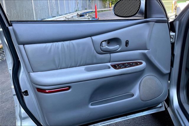 Used 2004 Buick Century Custom FWD image 22