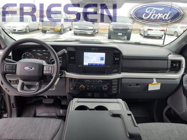 New 2026 Ford F350 XLT w/ FX4 Off-Road Package image 24