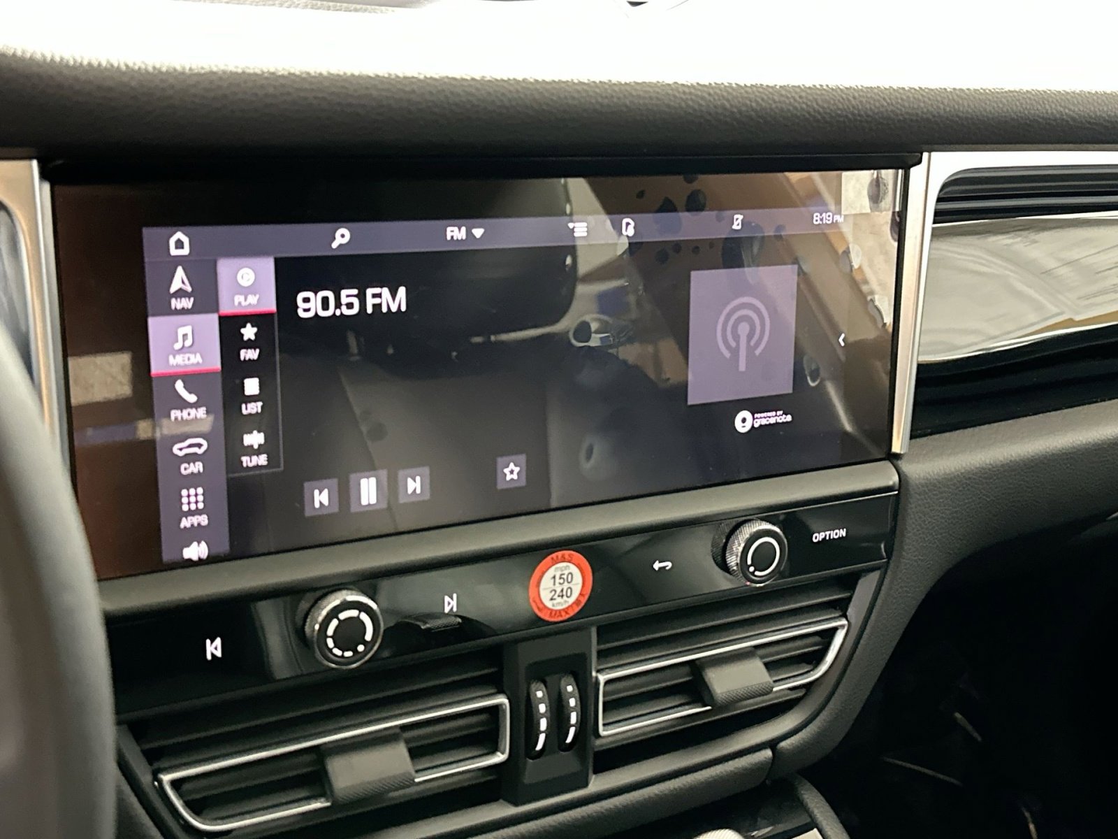 Used 2023 Porsche Macan S image 23