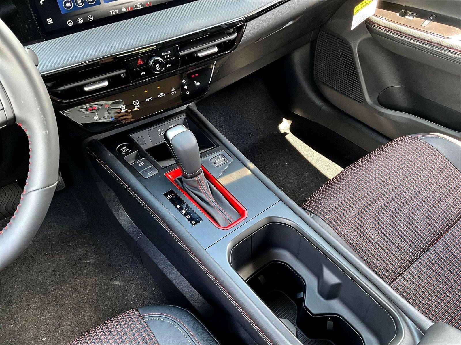 New 2026 Nissan Kicks SR w/ SR Premium Package FWD image 12