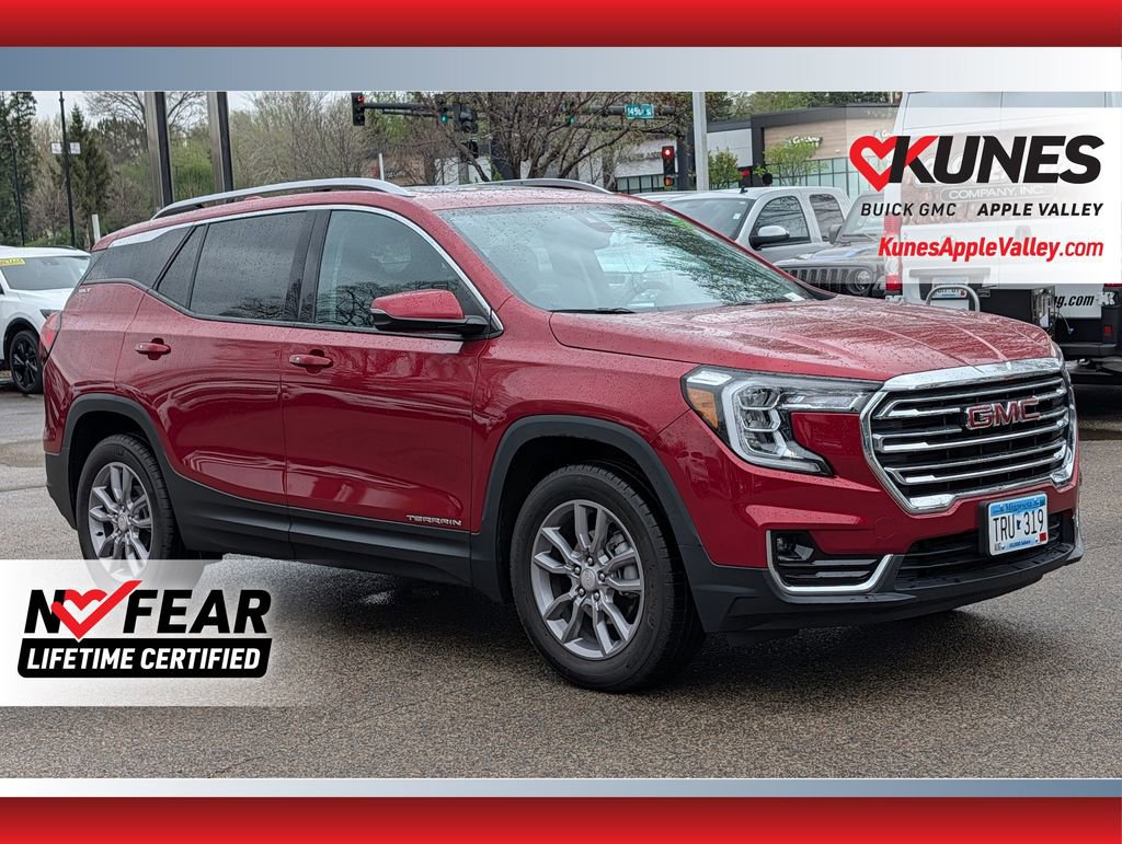 Used 2024 GMC Terrain SLT w/ Infotainment Package II AWD/4WD image 1