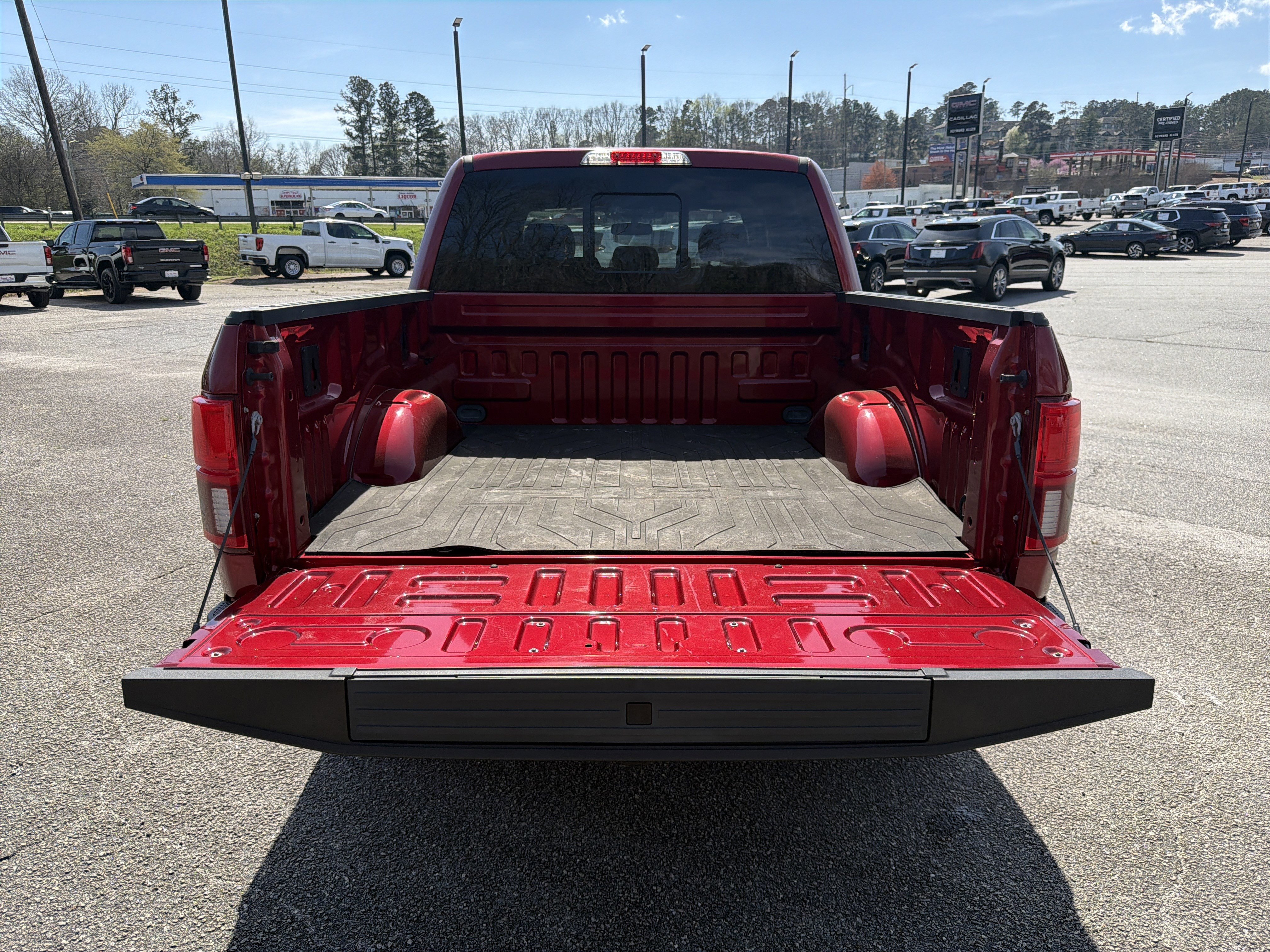 Used 2018 Ford F150 Platinum w/ Equipment Group 701A Luxury image 22