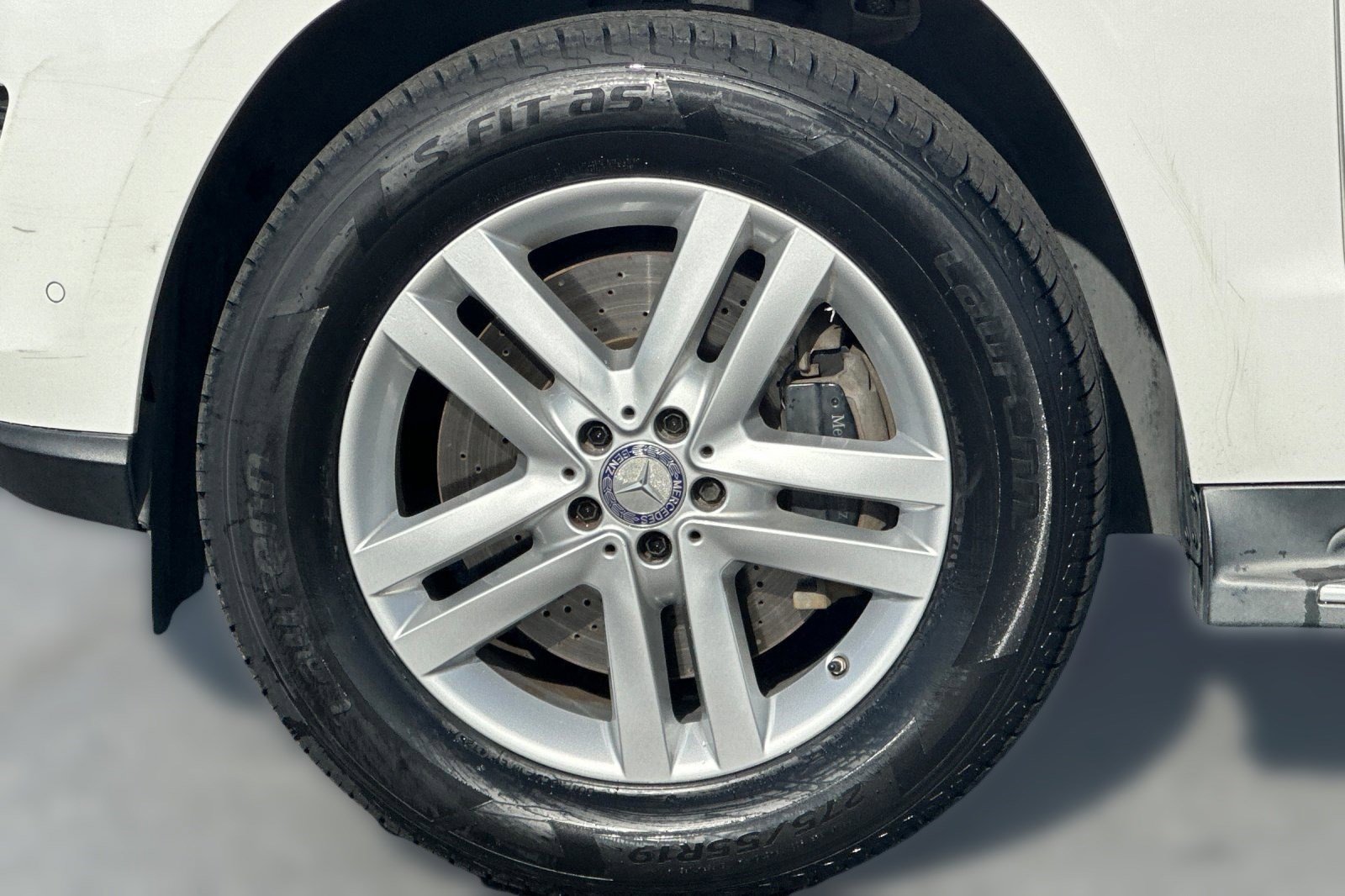 Used 2014 Mercedes-Benz GL 450 4MATIC image 11