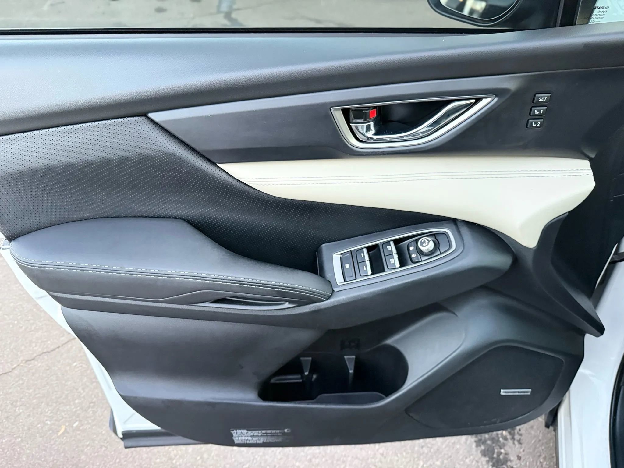 Used 2021 Subaru Ascent Limited w/ Technology Package image 14