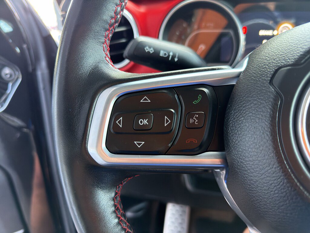 Used 2018 Jeep Wrangler Unlimited Rubicon AWD/4WD image 28