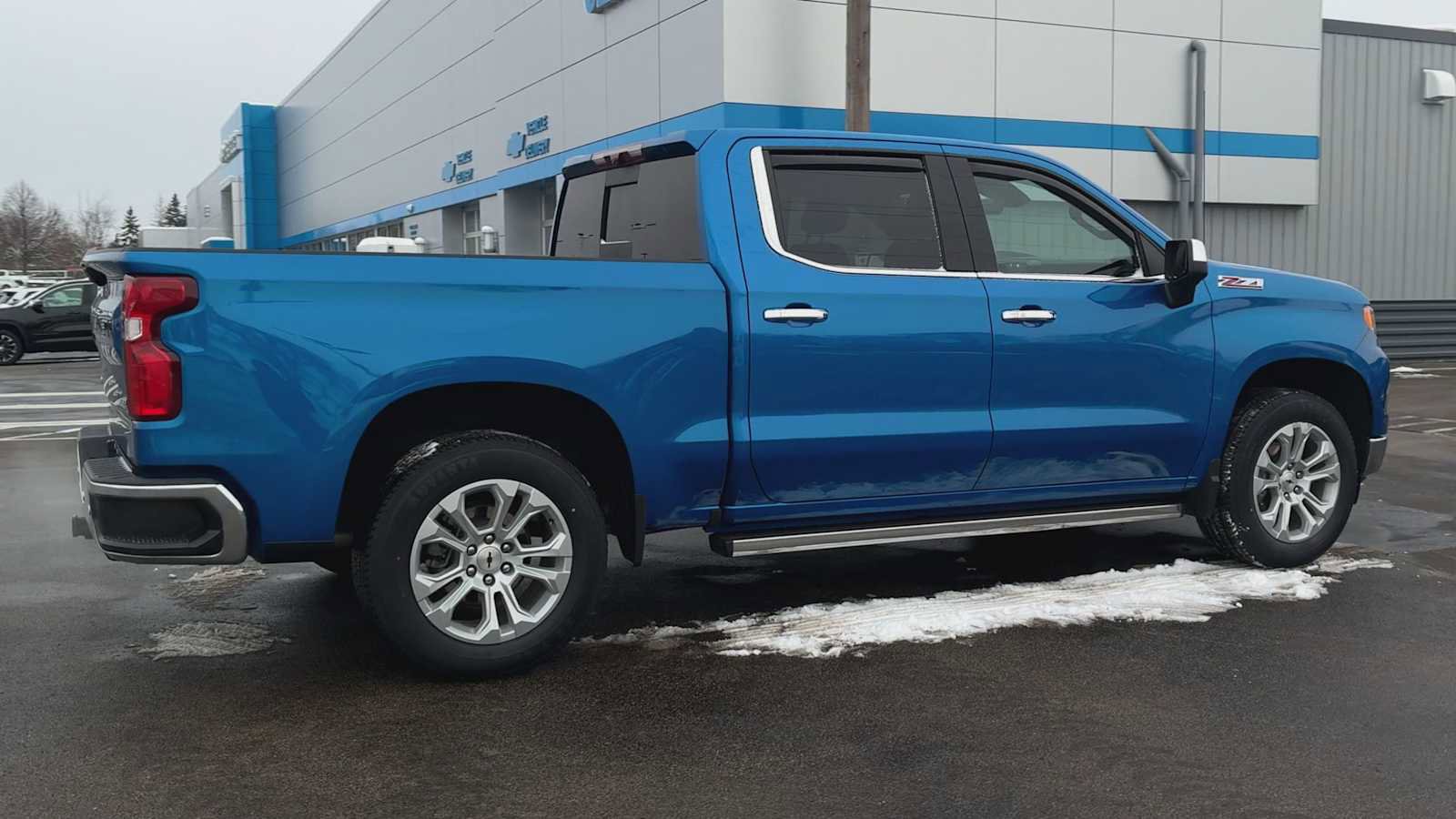 Certified 2022 Chevrolet Silverado 1500 LTZ image 2