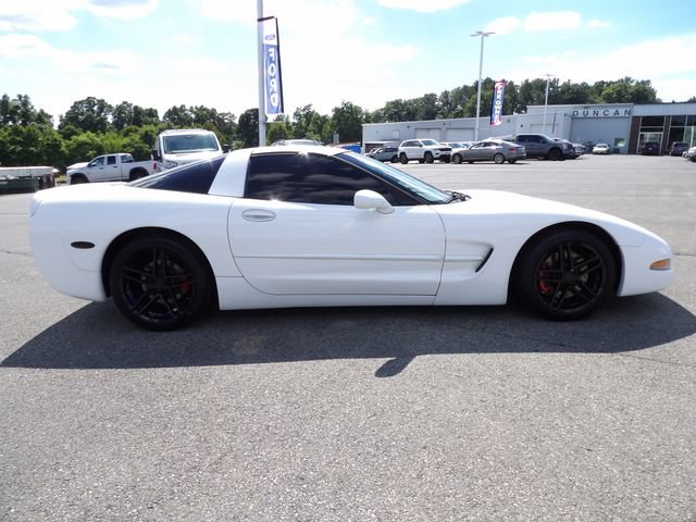 Used 2004 Chevrolet Corvette Coupe w/ Roof Package RWD image 5