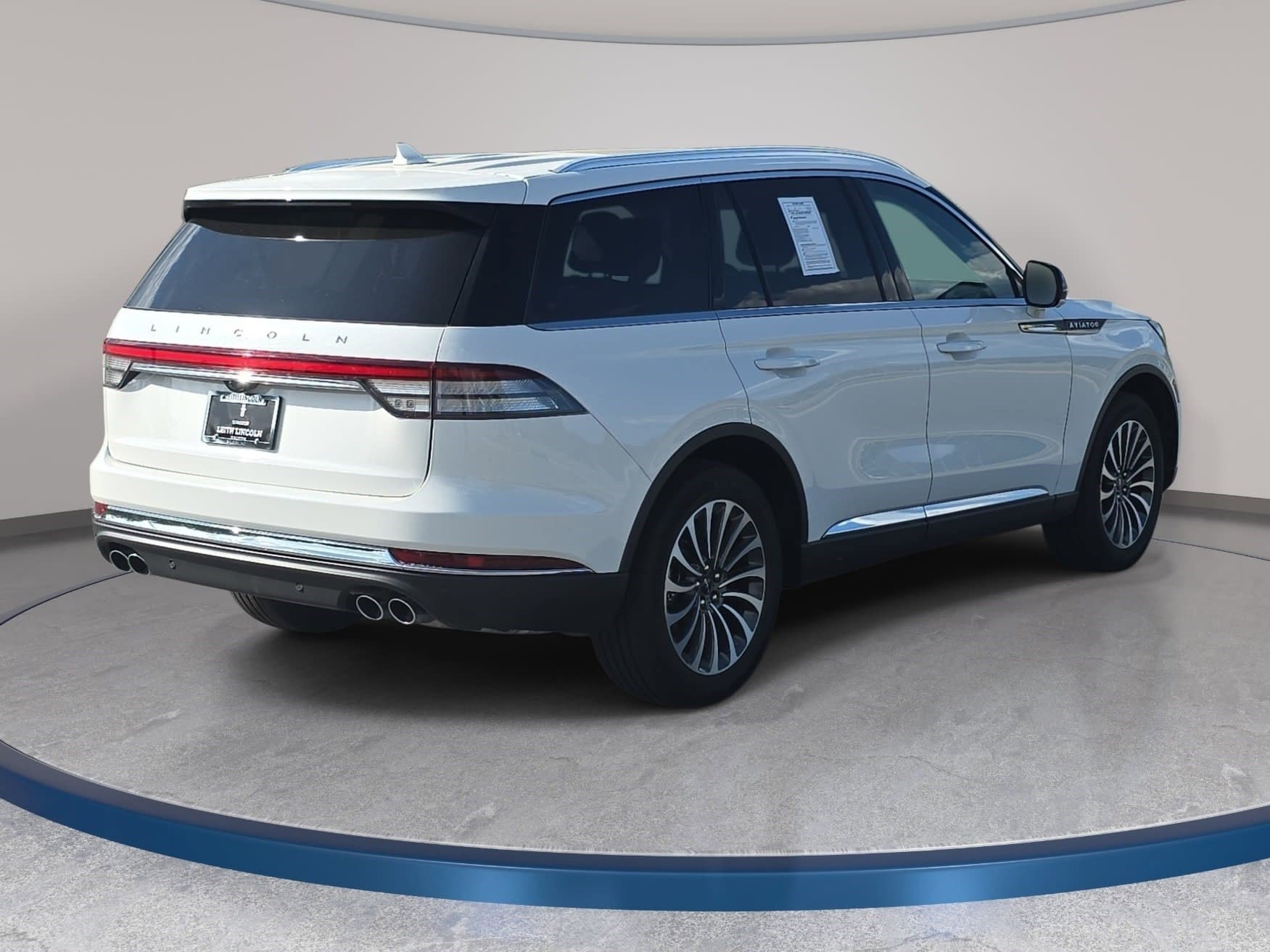 Certified 2023 Lincoln Aviator Reserve w/ Elements Package Plus AWD/4WD image 5