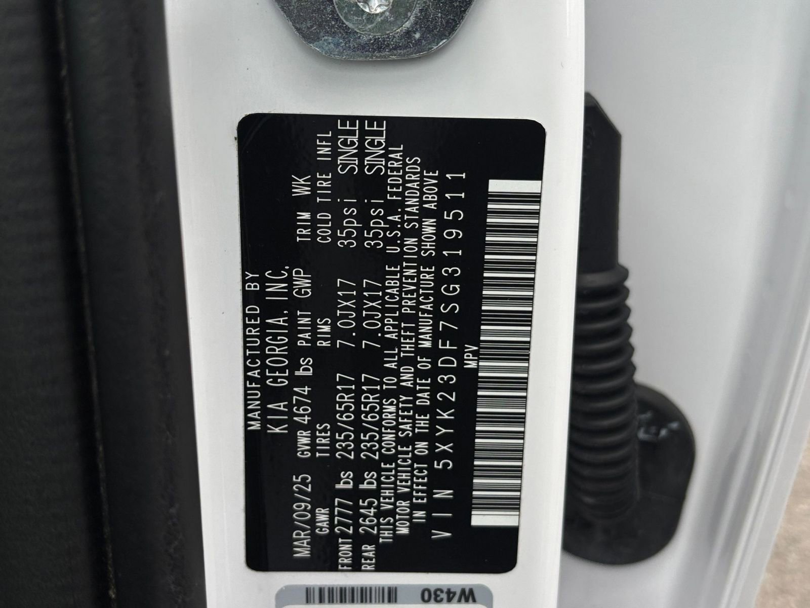 Used 2025 Kia Sportage LX FWD image 28