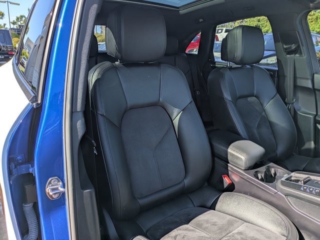 Used 2018 Porsche Macan AWD/4WD image 21