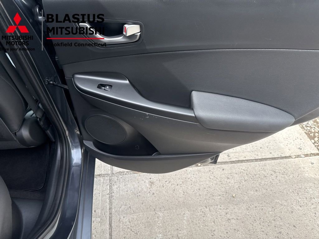 Used 2019 Hyundai Kona Limited image 43