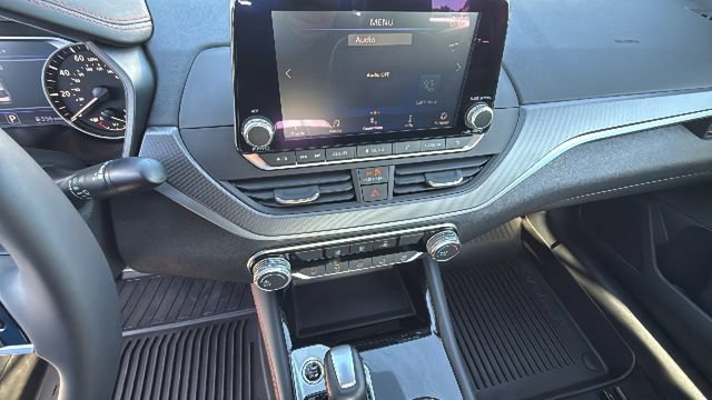 Used 2025 Nissan Altima 2.5 SR AWD/4WD image 15