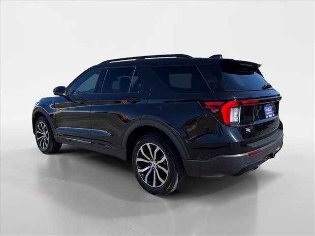 Used 2025 Ford Explorer ST-Line AWD/4WD image 4