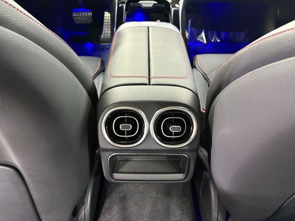 Used 2023 Mercedes-Benz C 43 AMG 4MATIC Sedan image 30