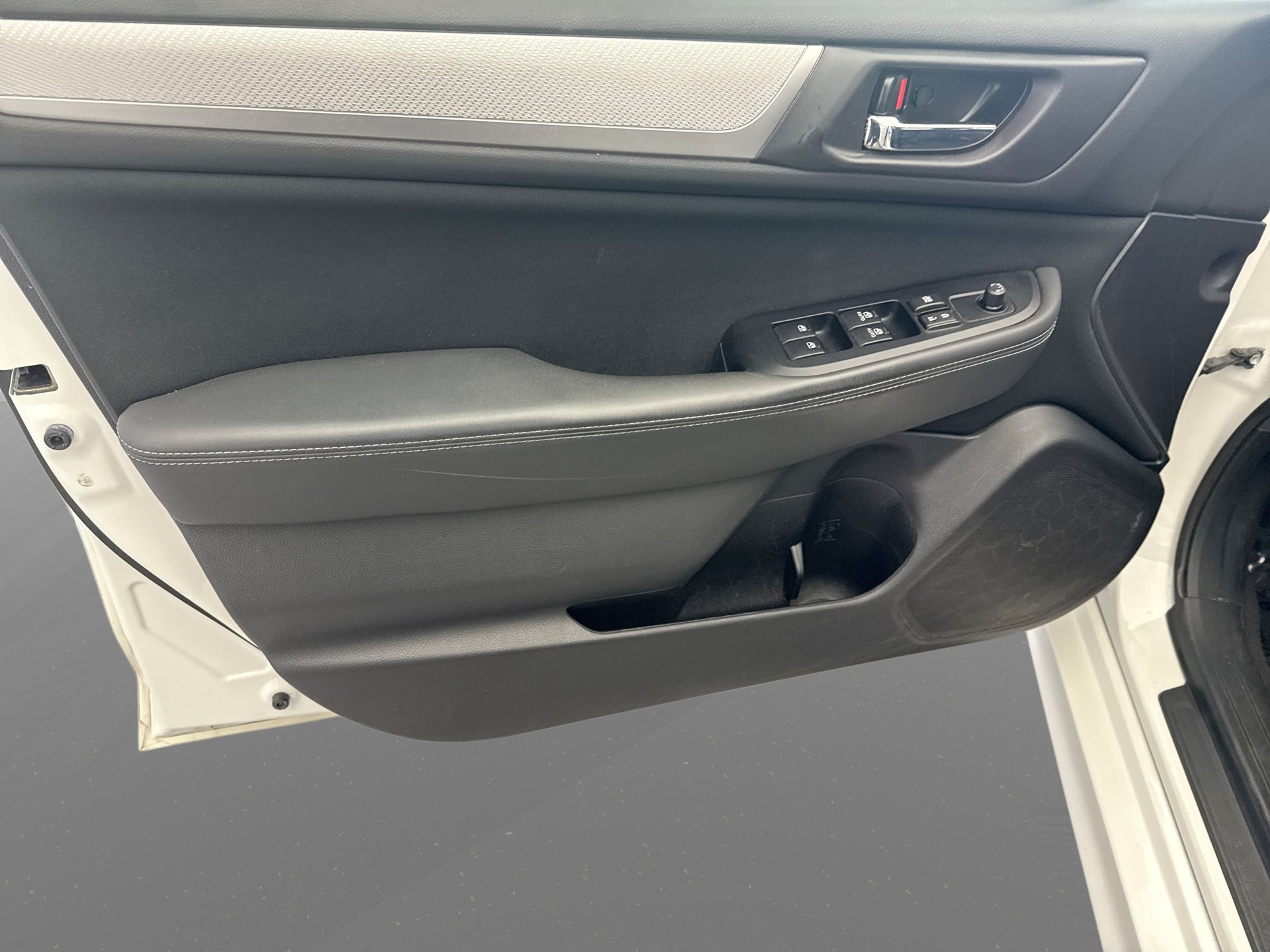 Used 2019 Subaru Legacy 2.5i Premium AWD/4WD image 9