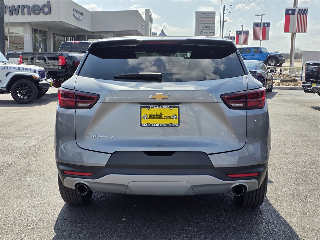 Used 2025 Chevrolet Blazer LT image 5