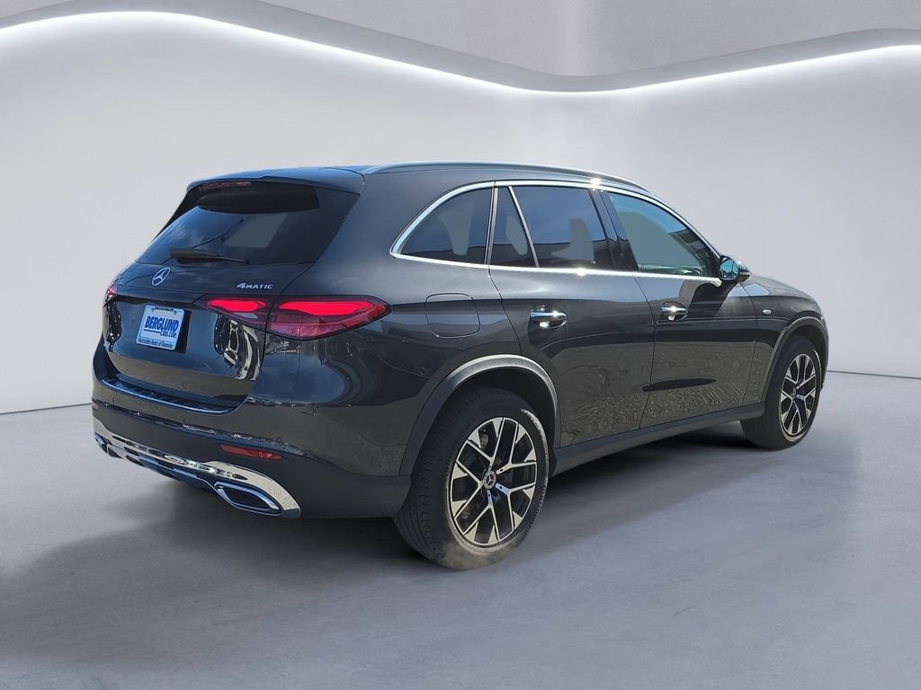 New 2025 Mercedes-Benz GLC 350e 4MATIC image 4