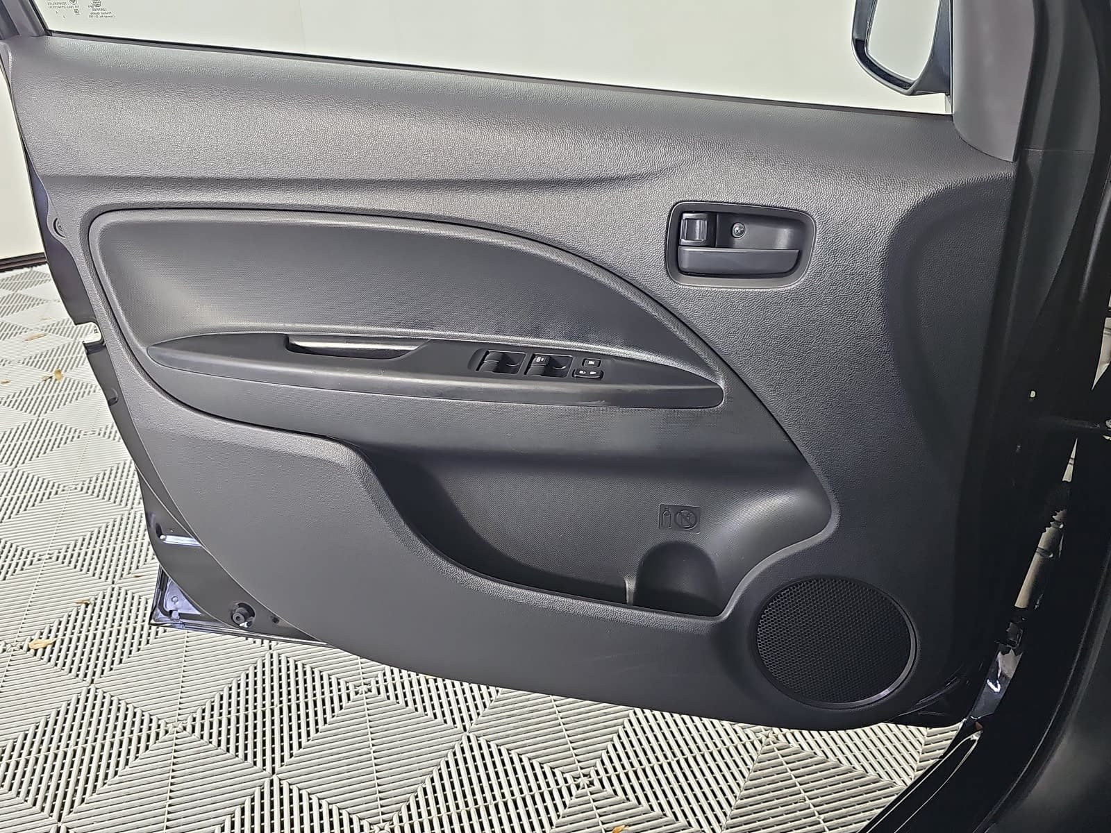 Used 2024 Mitsubishi Mirage ES FWD image 25