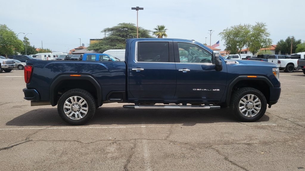 Used 2020 GMC Sierra 2500 Denali w/ Denali Ultimate Package AWD/4WD image 11
