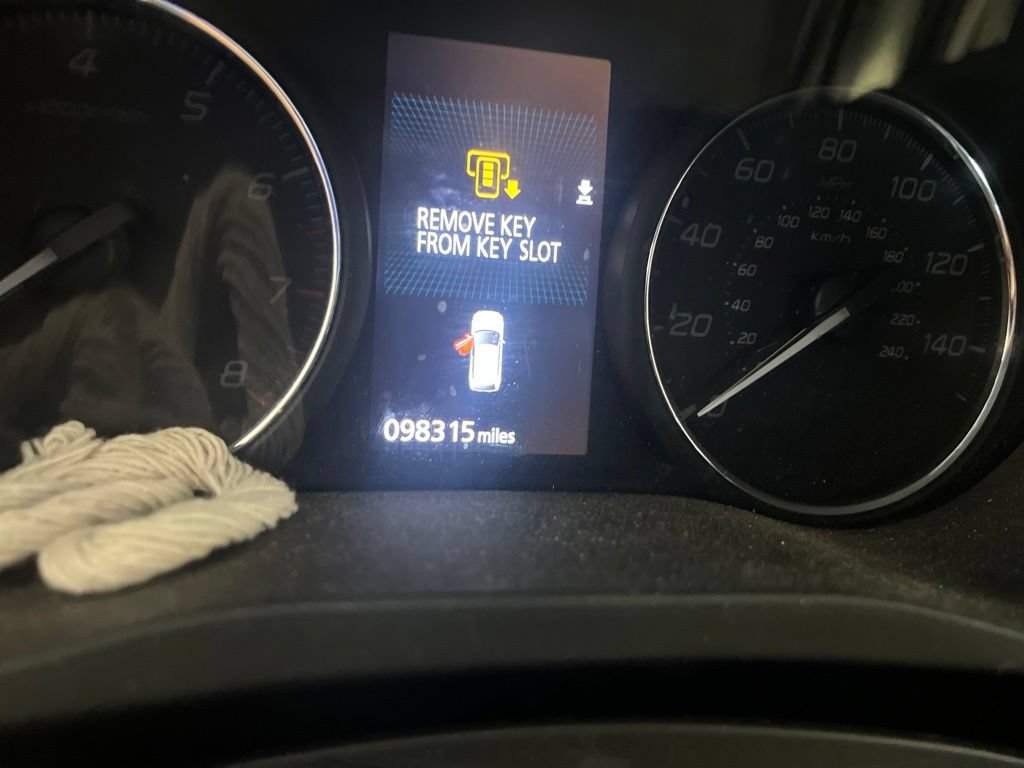 Used 2018 Mitsubishi Outlander SE FWD image 4