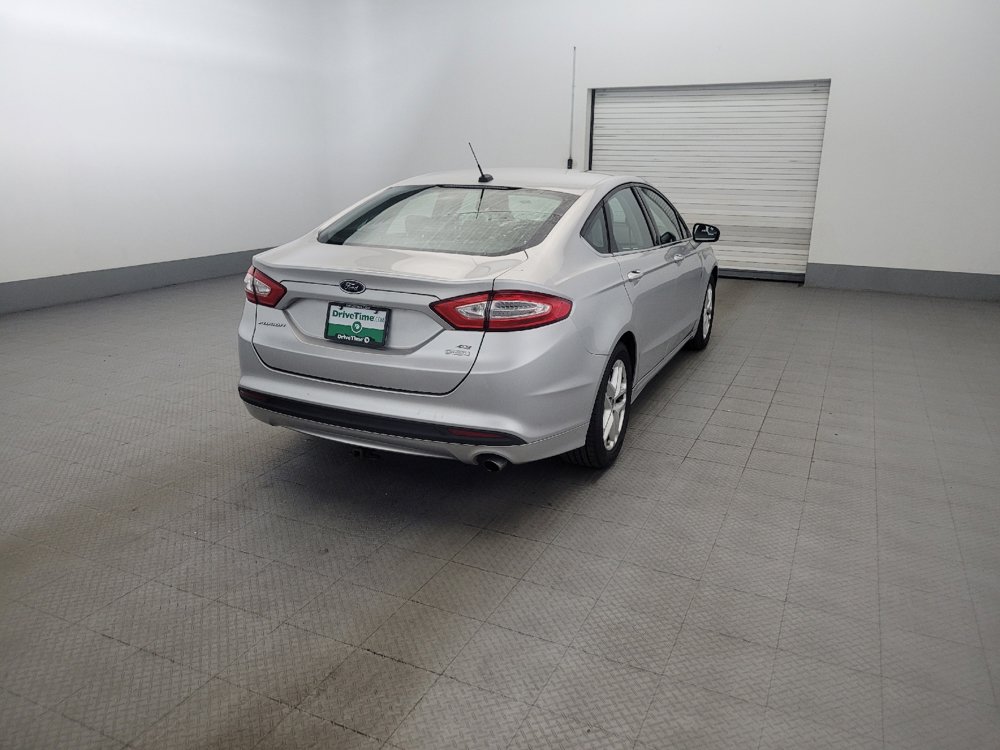 Used 2014 Ford Fusion SE FWD image 9
