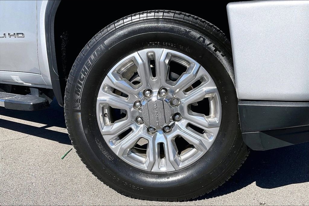 Used 2020 GMC Sierra 2500 Denali w/ Denali Ultimate Package image 11