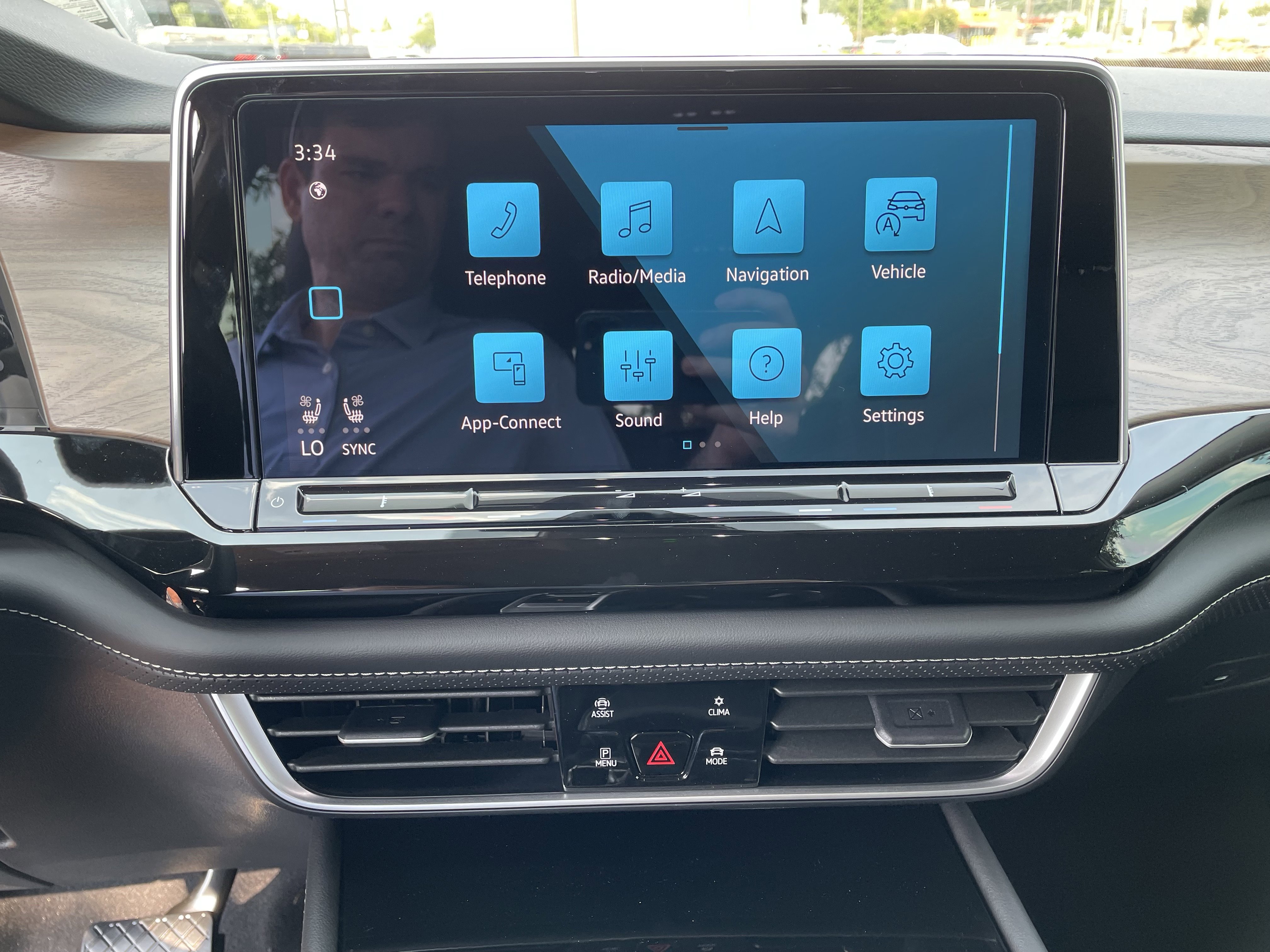 New 2026 Volkswagen Atlas SE image 19