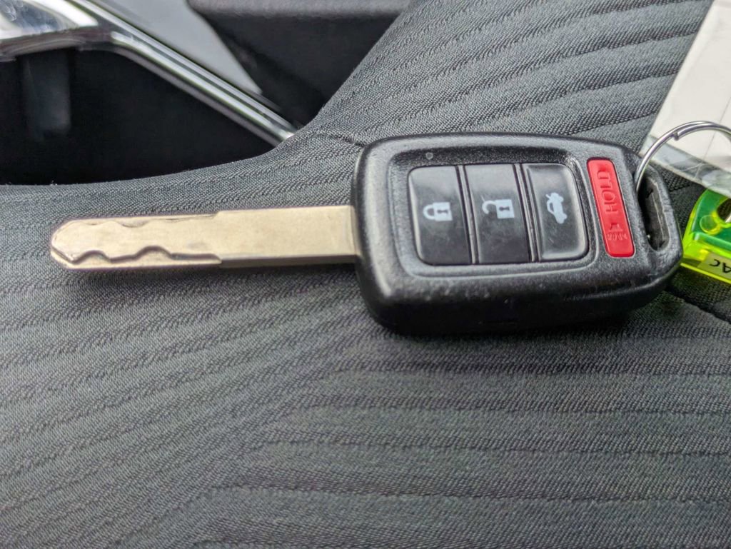 Used 2016 Honda Accord LX image 30
